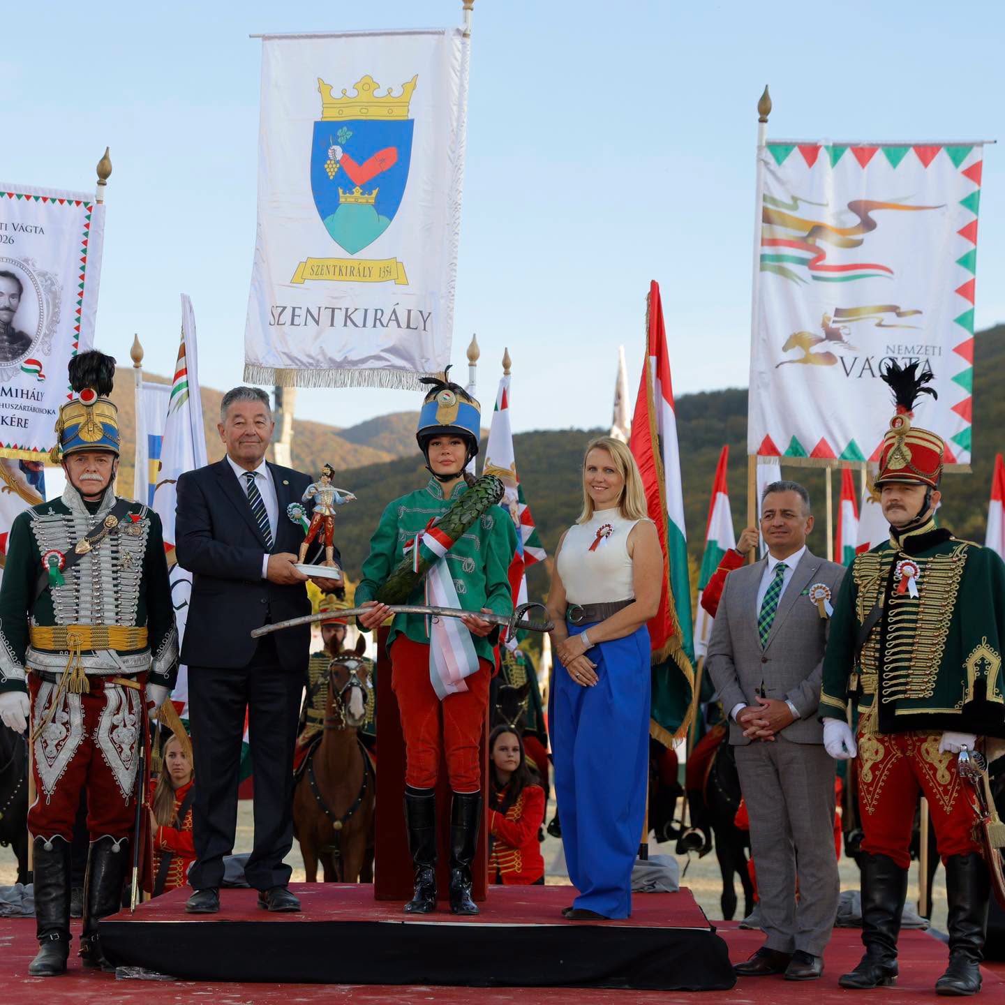 Herend Hadik hussars for winners of National Gallop